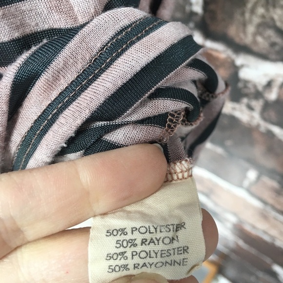 Elizabeth and James T-Shirt Pink Green V Neck Stripes Medium - Picture 5 of 11